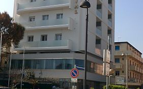 Hotel Mondial